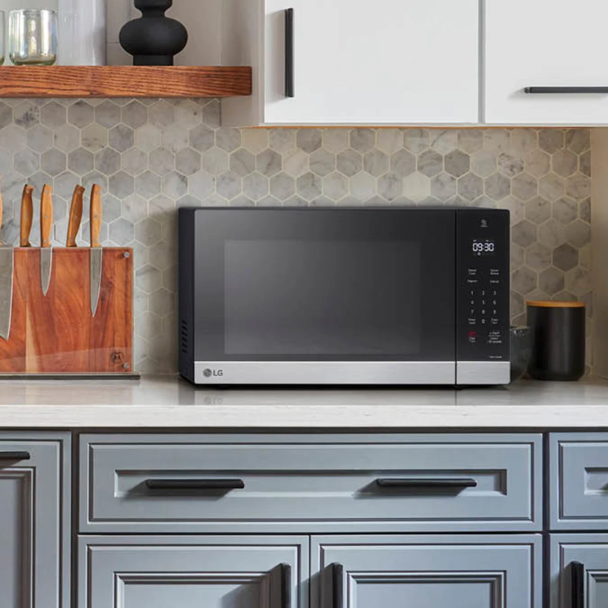 Microwave Oven